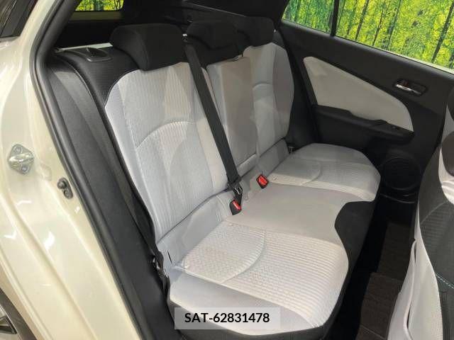 Toyota PRIUS 2018-01 207326-13