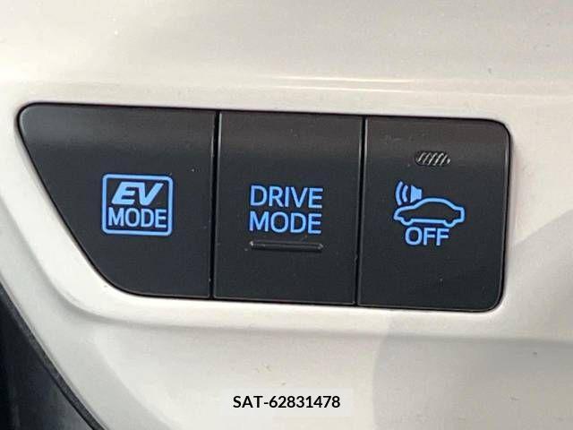Toyota PRIUS 2018-01 207326-9