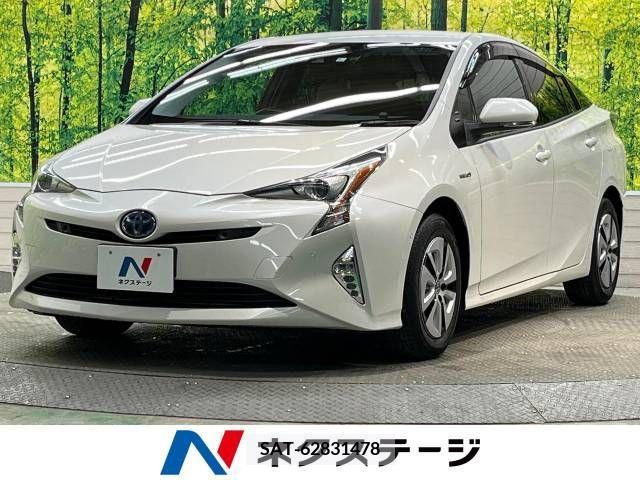 Toyota PRIUS 2018-01 207326-0