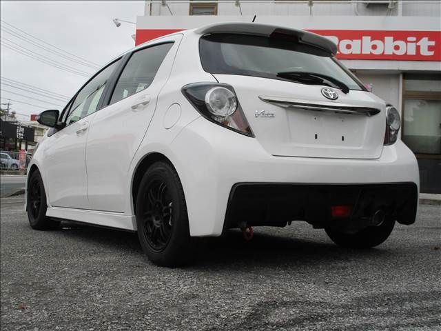 Toyota VITZ 2018-03 1816-4