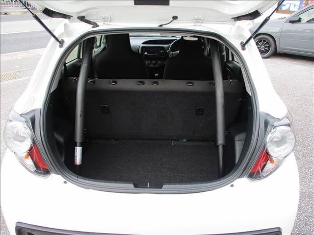Toyota VITZ 2018-03 1816-13