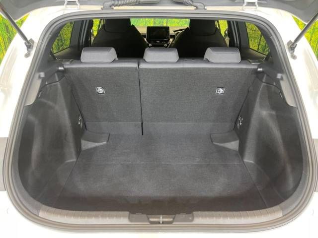 Toyota COROLLA SPORT 2023-06 182693-10