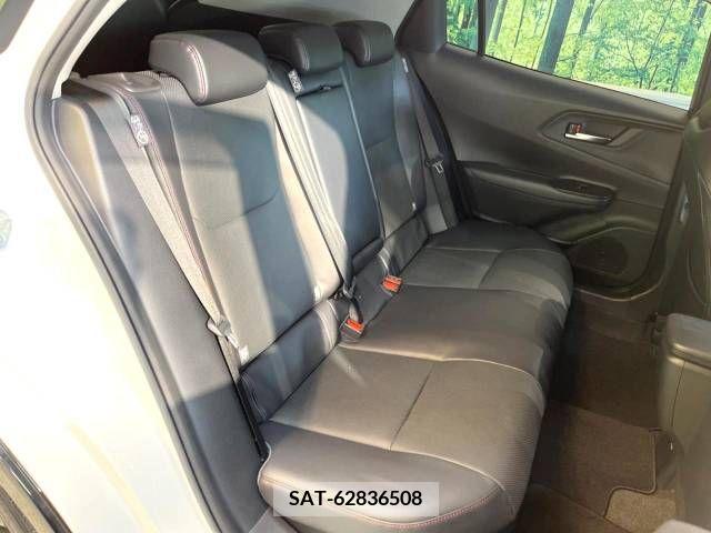 Toyota PRIUS 2023-04 393401-9