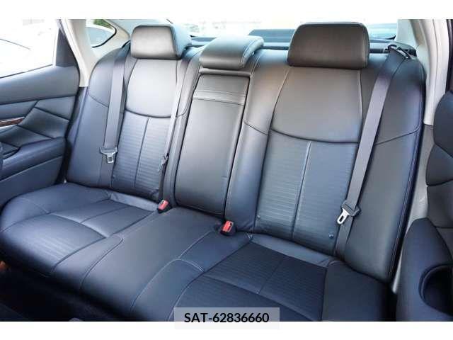 Nissan FUGA 2015-03 218997-15