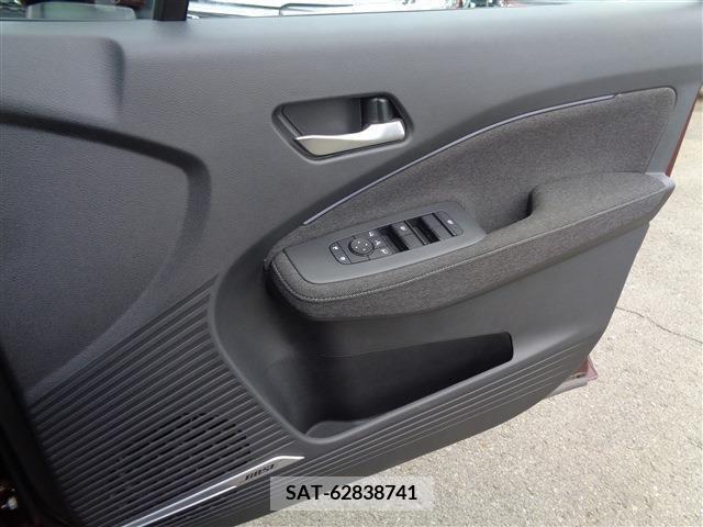 Nissan AURA 2023-06 331218-28