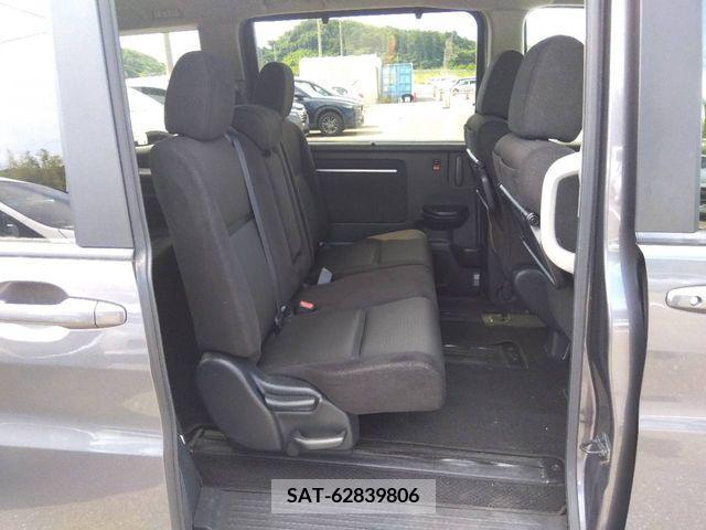 Honda STEP WGN 2021-07 368820-4