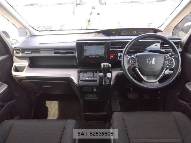 Honda STEP WGN 2021-07 368820-3