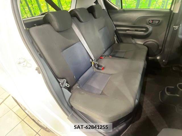 Toyota AQUA 2019-04 380709-9