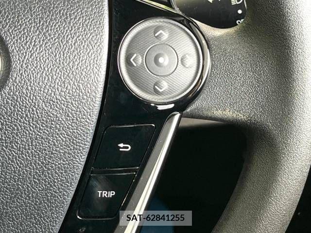 Toyota AQUA 2019-04 380709-7