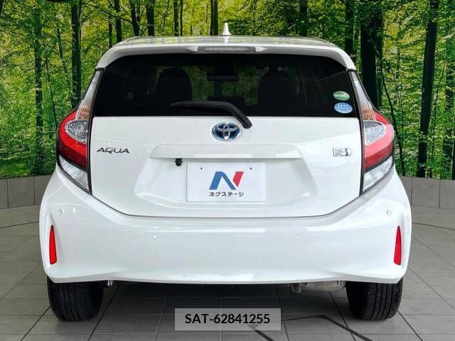 Toyota AQUA 2019-04 380709-15