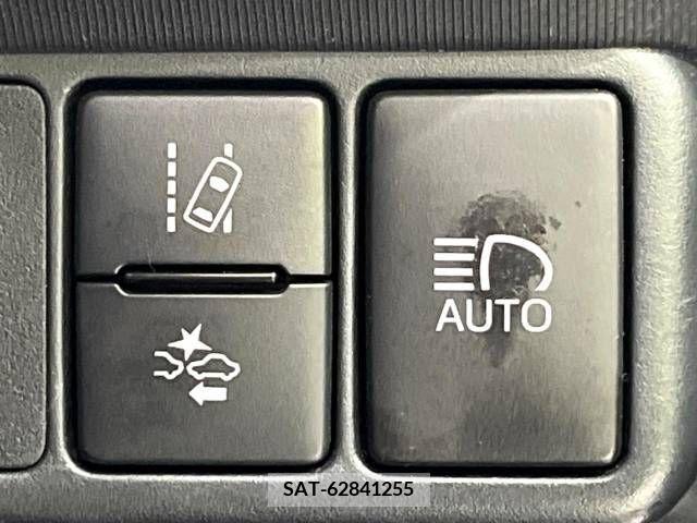Toyota AQUA 2019-04 380709-5