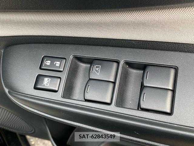 Nissan NOTE 2018-02 249191-11