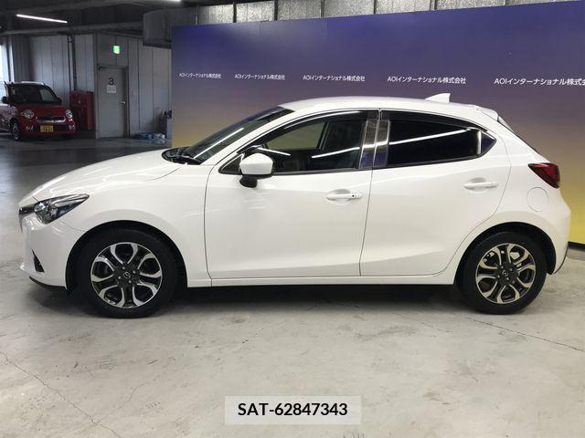 Mazda DEMIO 2016-11 267655-6