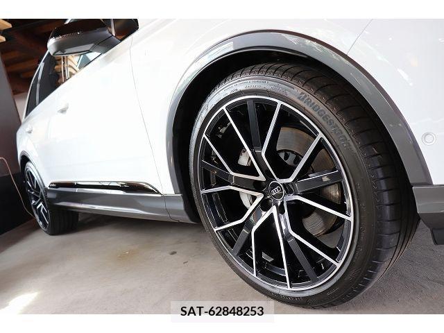 Audi Q7 2023-09 374389-10