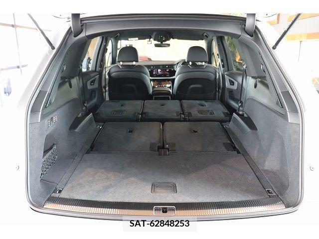 Audi Q7 2023-09 374389-29