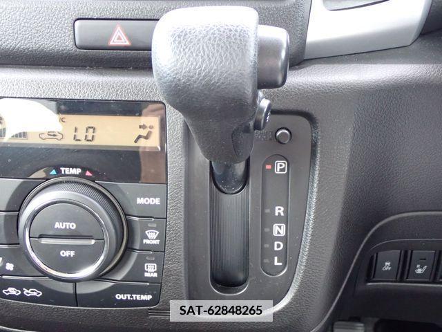 Suzuki SPACIA 2017-05 335423-10