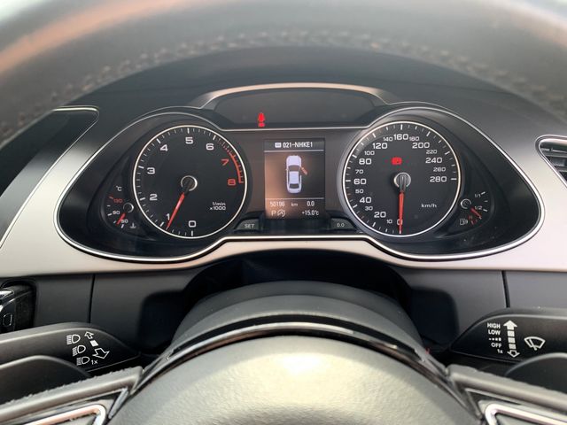 Audi A4 2014-03 181403-3