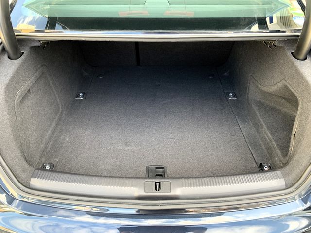 Audi A4 2014-03 181403-22