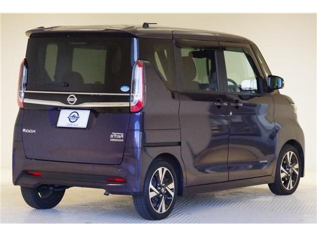 Nissan ROOX 2022-02 17609-7