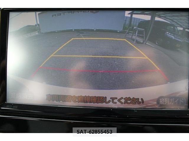 Toyota PRIUS 2018-03 330092-2