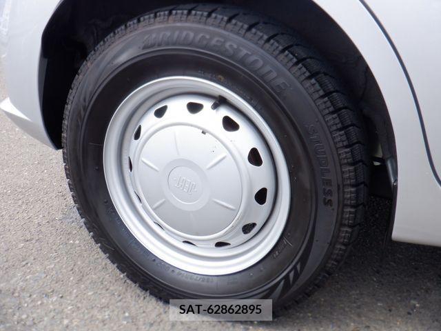 Nissan NOTE 2018-10 329030-26