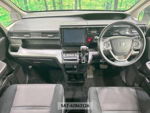 Honda STEP WGN 2015-08 243302-1