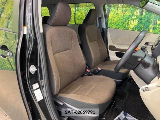 Toyota SIENTA 2017-04 210776-8