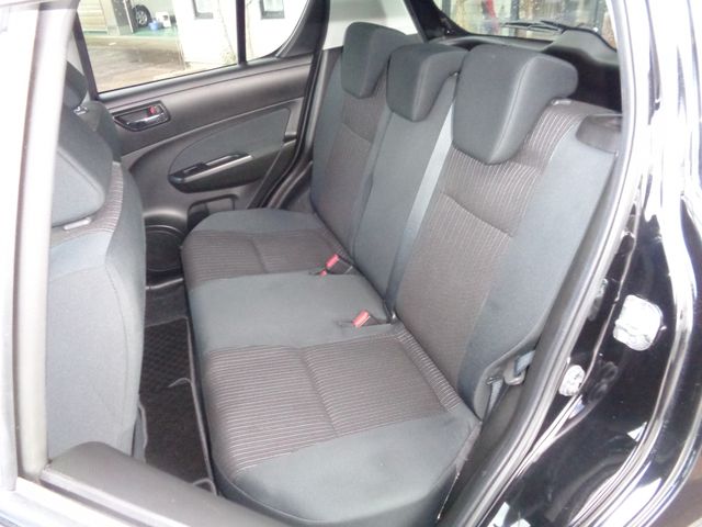 Suzuki SWIFT 2015-12 181672-11
