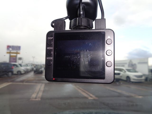 Suzuki SWIFT 2015-12 181672-16