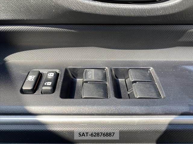 Toyota AQUA 2019-01 231189-22