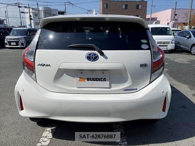Toyota AQUA 2019-01 231189-10
