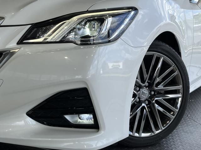 Toyota CROWN SEDAN 2016-11 29075-4