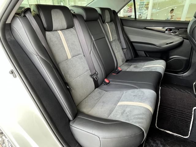 Toyota CROWN SEDAN 2016-11 29075-19