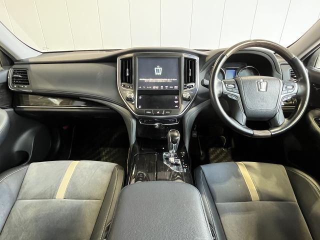 Toyota CROWN SEDAN 2016-11 29075-6