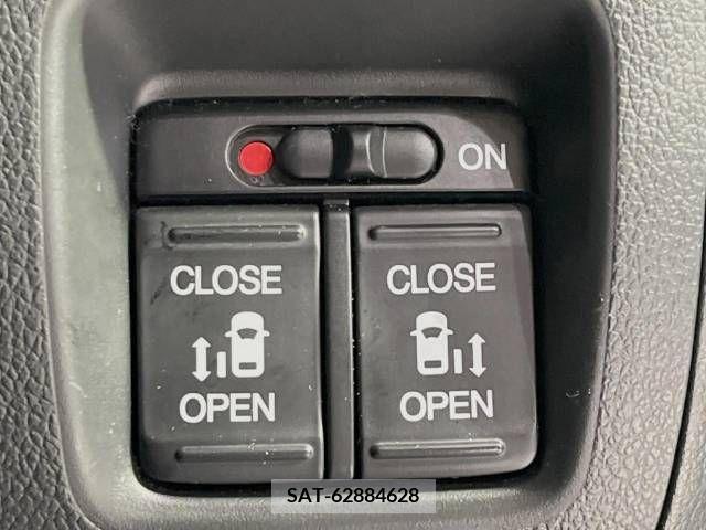 Honda N BOX CUSTOM 2015-12 306631-5