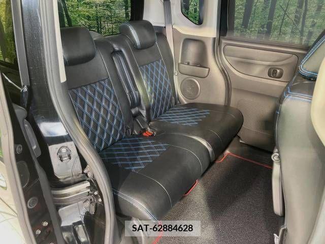 Honda N BOX CUSTOM 2015-12 306631-10