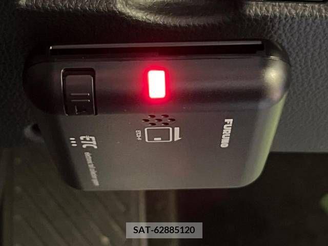 Toyota NOAH 2023-04 215724-7