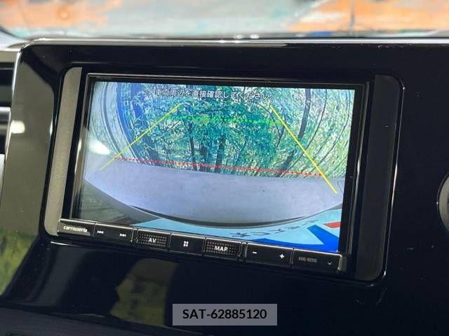 Toyota NOAH 2023-04 215724-3