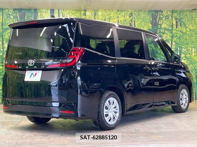 Toyota NOAH 2023-04 215724-18
