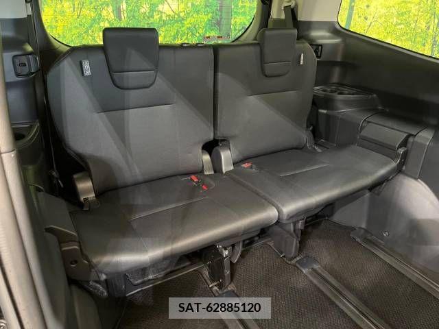 Toyota NOAH 2023-04 215724-11