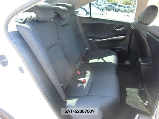 Toyota SAI 2012-07 300570-9