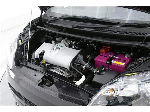 Toyota SPADE 2018-03 194039-19
