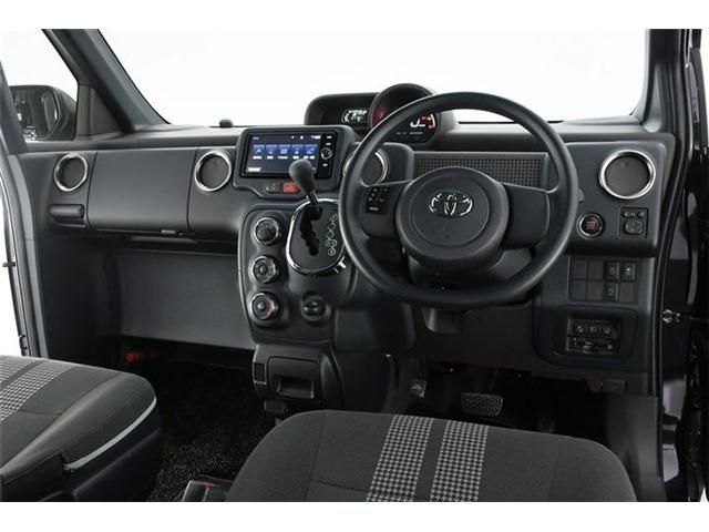 Toyota SPADE 2018-03 194039-8
