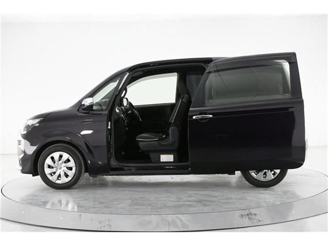Toyota SPADE 2018-03 194039-4