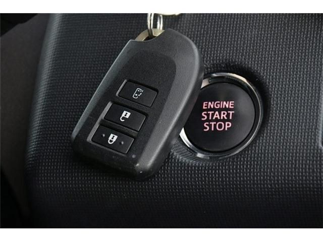Toyota SPADE 2018-03 194039-17