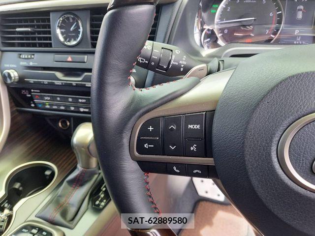 Lexus NX 2017-05 275625-16