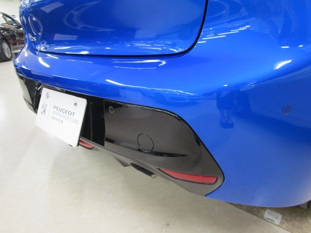 Peugeot 208 2022-06 5542-22