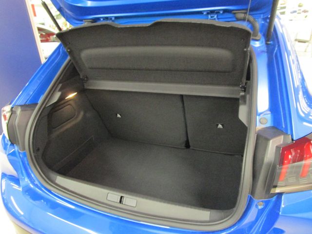 Peugeot 208 2022-06 5542-27