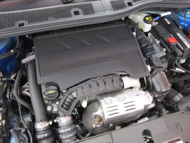 Peugeot 208 2022-06 5542-29