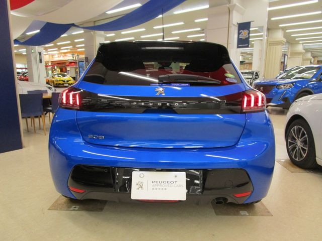 Peugeot 208 2022-06 5542-24